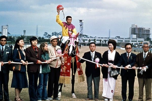 핫산)1975 오크스 - 테스코 가비 / 쾌속소녀