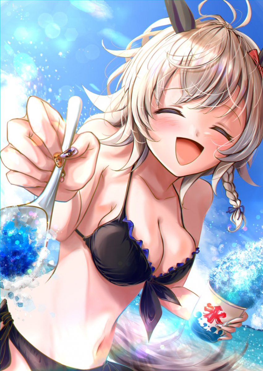 카렌짱 : "오빠, 한입 먹어봐!"