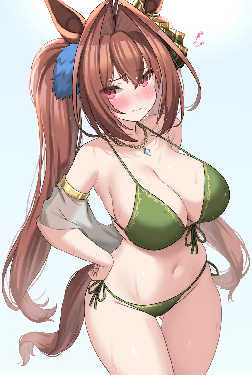 다스카 : "... 뭐야? 그냥 일반 수영복인데 힐끔힐끔 쳐다보고."